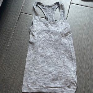 Swiftly Tech Razorback Tank Top